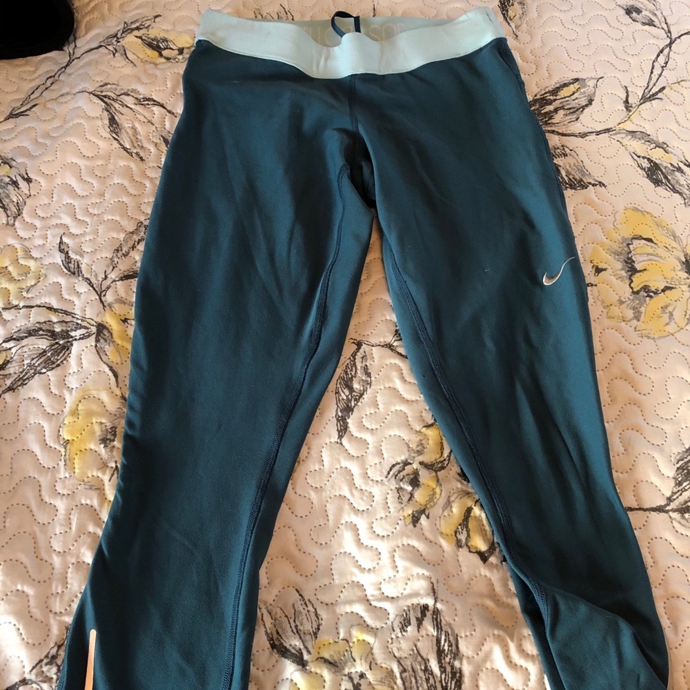 Nike capris